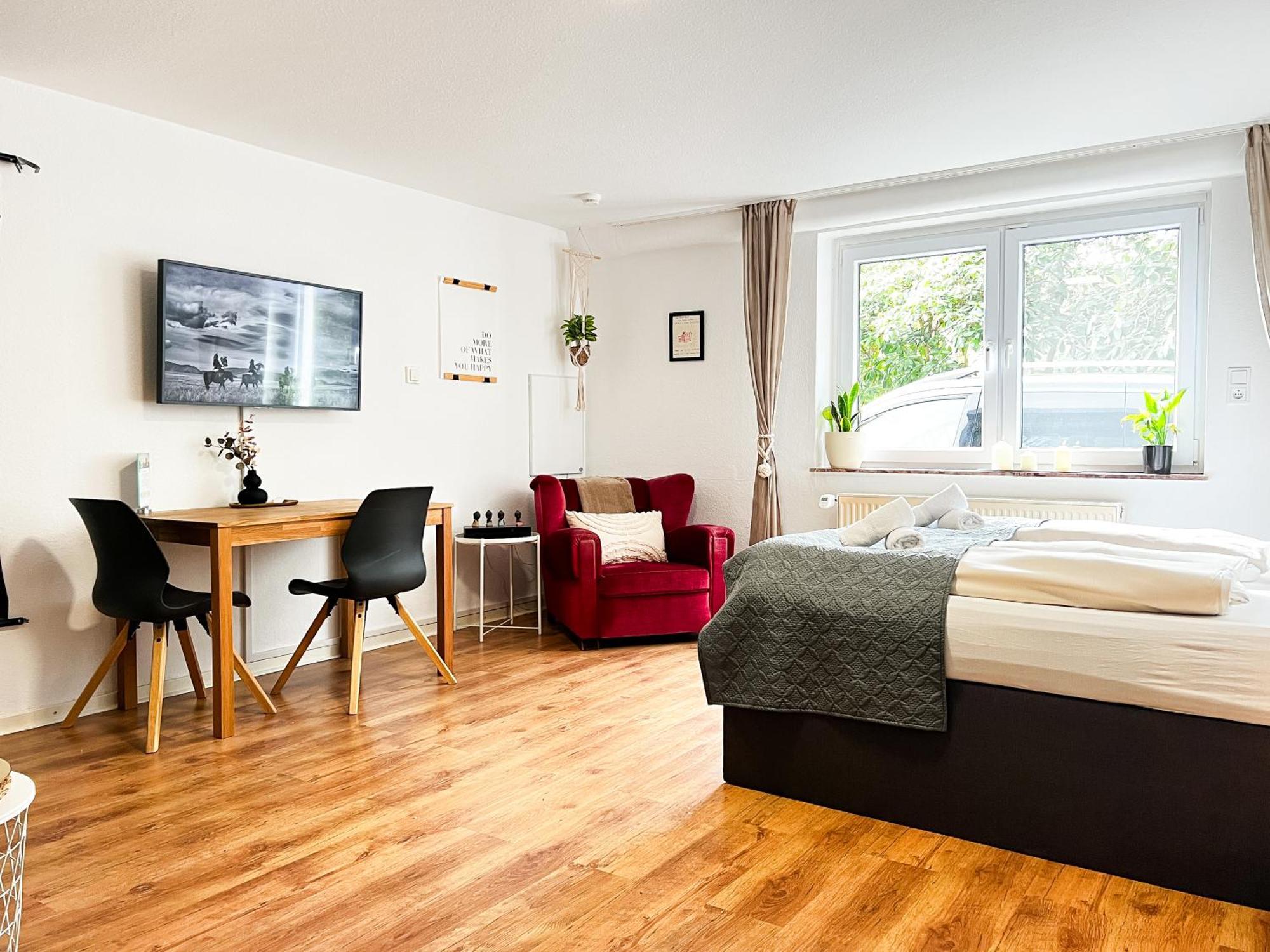 Freundliches Familienzimmer mit Netflix Porta Westfalica Exterior foto
